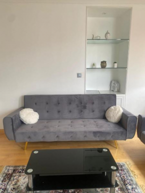 Cozy two bedroom flat in the heart of London